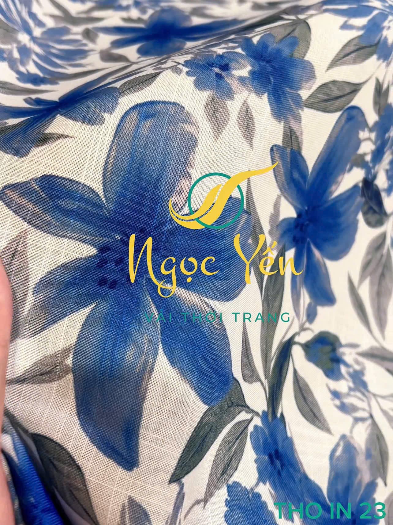 THO IN 23-Vải thô in họa tiết hoa xanh dương