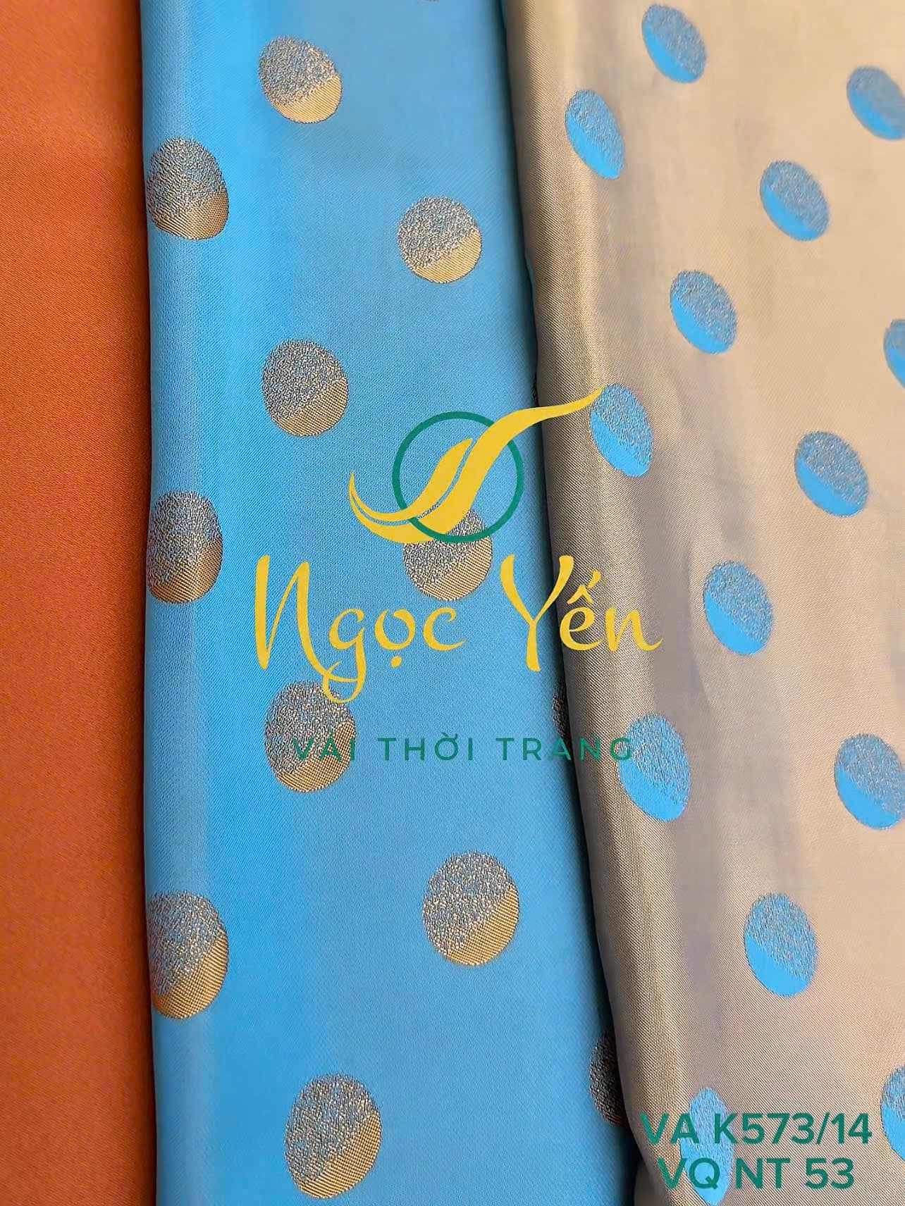 VA K573/14-Vải áo dài lụa họa tiết châm bi xanh