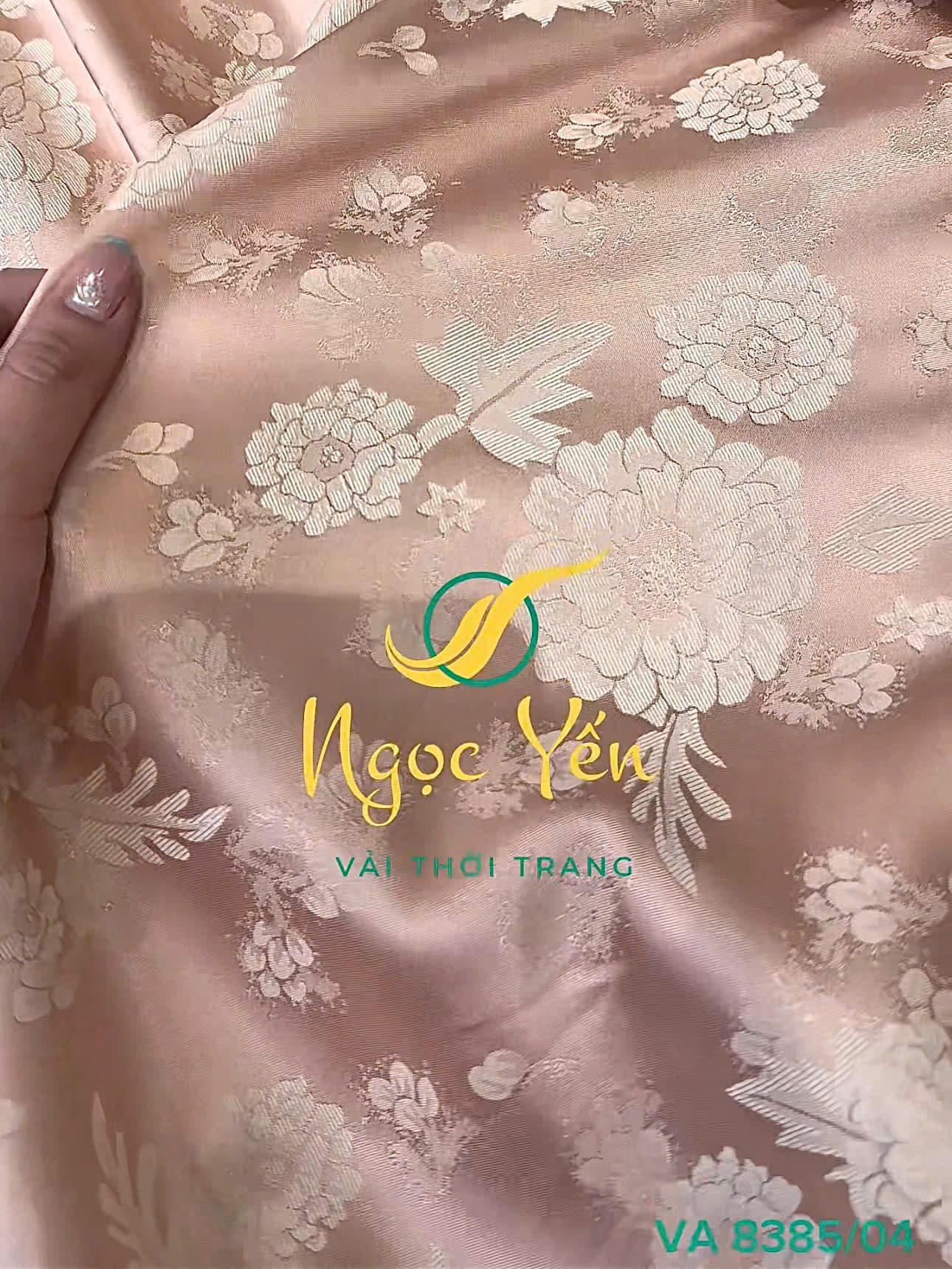 VA 8385/04-Vải lụa gấm in hoa hồng đất